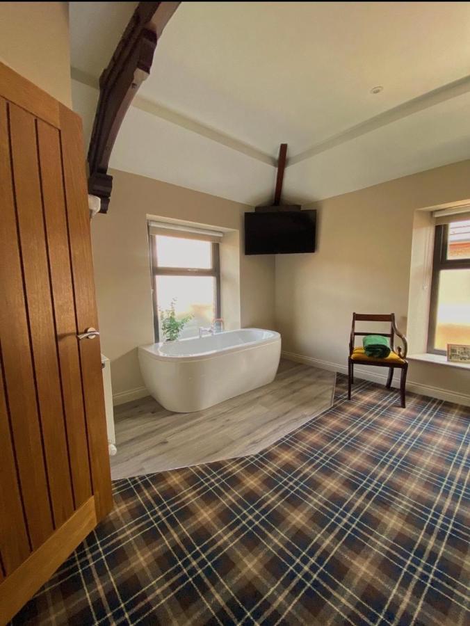 The Lounge Hotel & Bar Penrith Extérieur photo