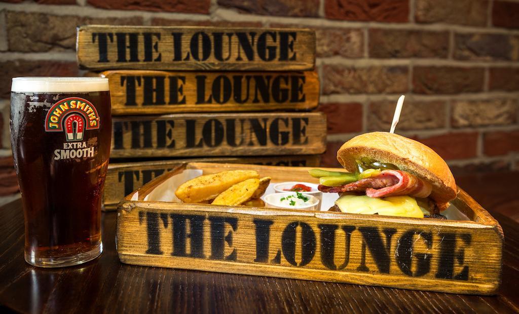 The Lounge Hotel & Bar Penrith Extérieur photo