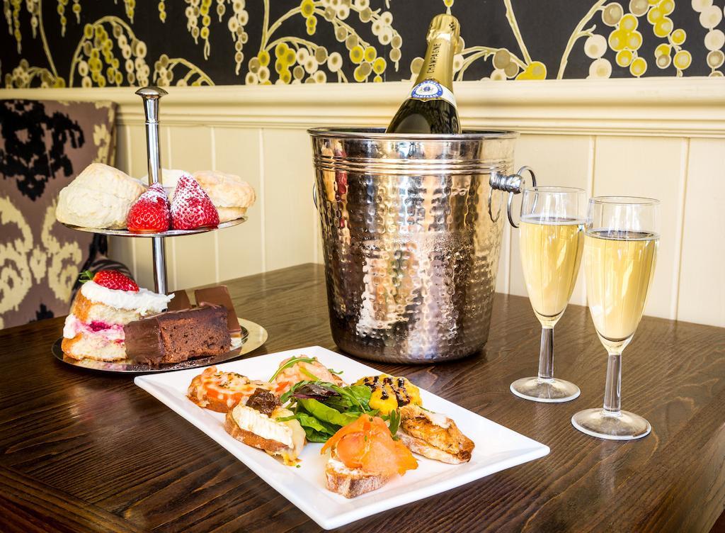 The Lounge Hotel & Bar Penrith Extérieur photo